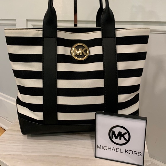 Michael Kors Fulton Black & White Canvas and Leather Nautical Tote Bag EUC - Picture 2 of 14